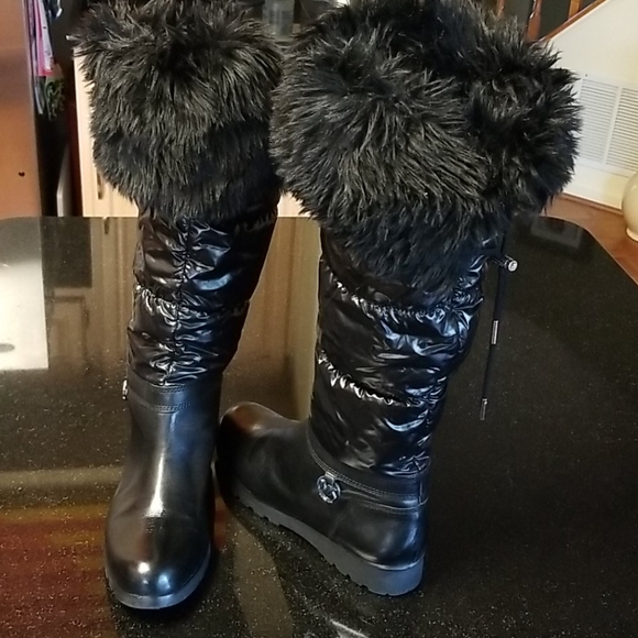Michael Kors Boot - Picture 1 of 11